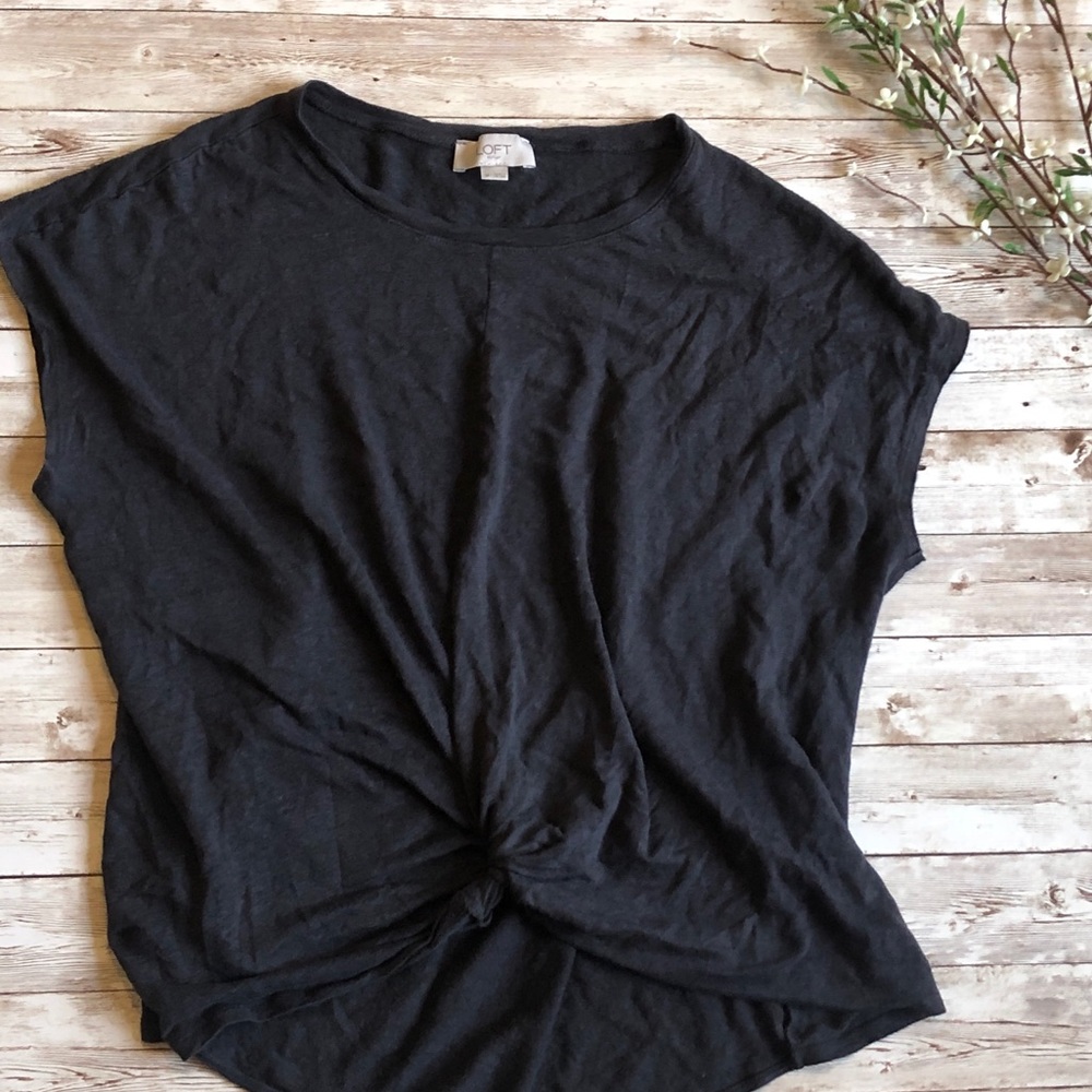 The Looft charcoal front twist tee